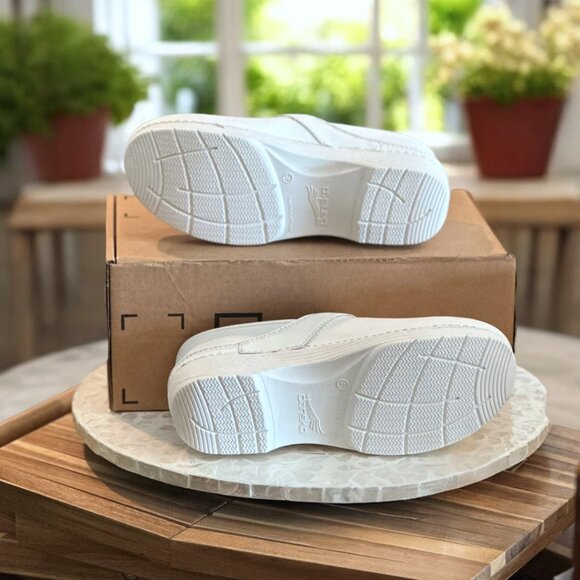 Dansko Professional LT White Box Leather Clogs Women’s Size 40 EU Comfort Work S - Picture 10 of 11